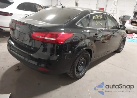 2017 Ford Focus Se z USA, uszkodzony, nr VIN 1FADP3F20HL343933